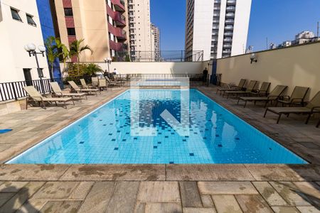 Apartamento à venda com 115m², 4 quartos e 3 vagasÁrea comum - Piscina