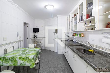 Apartamento à venda com 115m², 4 quartos e 3 vagasCozinha