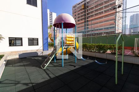 Apartamento à venda com 115m², 4 quartos e 3 vagasÁrea comum - Playground
