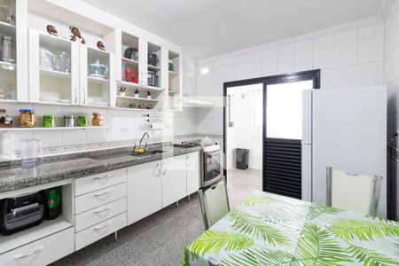 Apartamento à venda com 115m², 4 quartos e 3 vagasCozinha