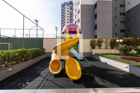 Apartamento à venda com 115m², 4 quartos e 3 vagasÁrea comum - Playground