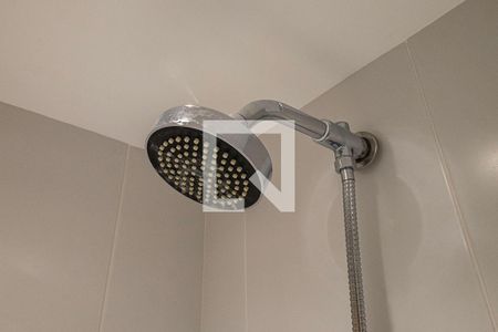 Banheiro de kitnet/studio para alugar com 1 quarto, 30m² em Pinheiros, São Paulo