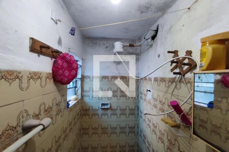 Banheiro  de casa à venda com 1 quarto, 250m² em Jardim Hercilia, São Paulo