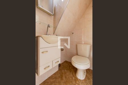 Casa à venda com 300m², 7 quartos e 2 vagas Casa à venda com 300m², 7 quartos e 2 vagasCasa 1 Lavabo Externo