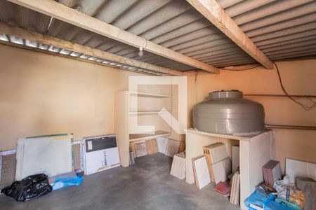 Casa à venda com 300m², 7 quartos e 2 vagas Casa à venda com 300m², 7 quartos e 2 vagasÁrea Comum - Depósito