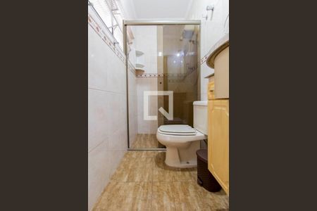 Casa à venda com 300m², 7 quartos e 2 vagas Casa à venda com 300m², 7 quartos e 2 vagasCasa 1 Banheiro