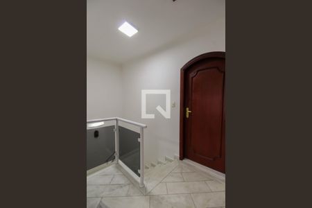 Casa à venda com 200m², 3 quartos e 2 vagasHall