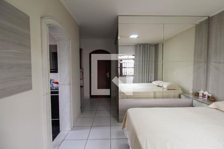 Casa à venda com 200m², 3 quartos e 2 vagasSuíte 2