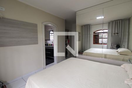 Casa à venda com 200m², 3 quartos e 2 vagasSuíte 2