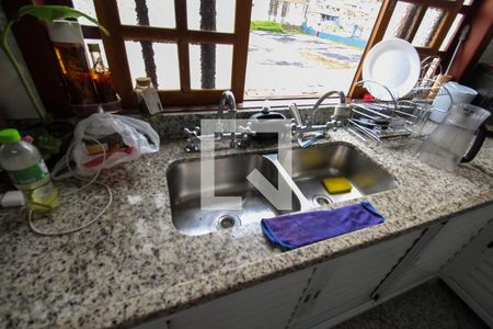 Casa à venda com 200m², 3 quartos e 2 vagasCozinha