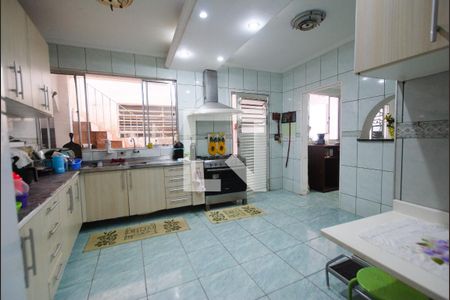Casa à venda com 552m², 5 quartos e 3 vagasCozinha