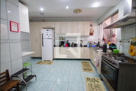 Casa à venda com 552m², 5 quartos e 3 vagasCozinha