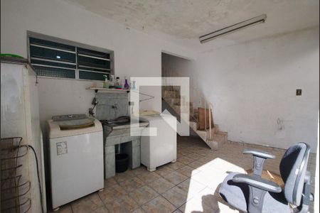 Casa à venda com 552m², 5 quartos e 3 vagasLavanderia