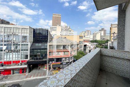 Apartamento para alugar com 140m², 2 quartos e sem vagaVaranda