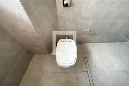 Apartamento para alugar com 140m², 2 quartos e sem vagaBanheiro