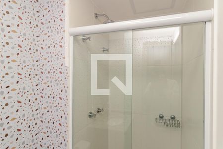 Banheiro de kitnet/studio à venda com 1 quarto, 24m² em República, São Paulo