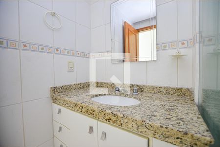 Apartamento à venda com 216m², 3 quartos e 2 vagasBanheiro da Suíte 2