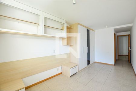 Apartamento à venda com 216m², 3 quartos e 2 vagasSuite 2