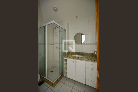 Apartamento à venda com 216m², 3 quartos e 2 vagasBanheiro da Suíte 3