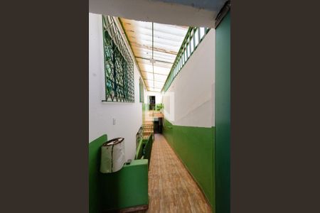 Casa à venda com 462m², 5 quartos e 2 vagasEntrada