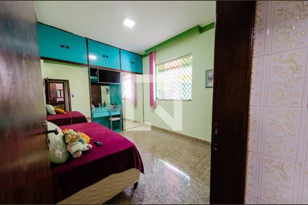 Casa à venda com 462m², 5 quartos e 2 vagasSuíte 1