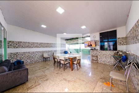 Casa à venda com 462m², 5 quartos e 2 vagasSalão