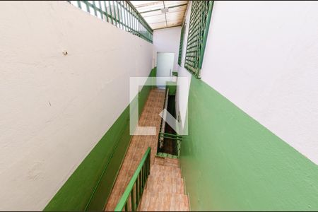 Casa à venda com 462m², 5 quartos e 2 vagasEscada