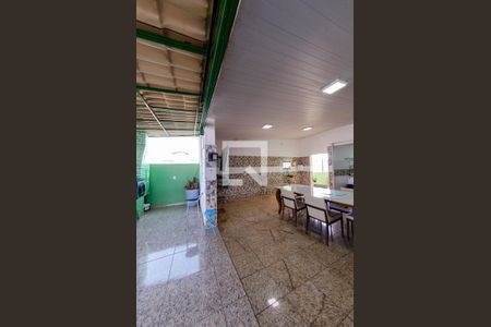 Casa à venda com 462m², 5 quartos e 2 vagasSalão