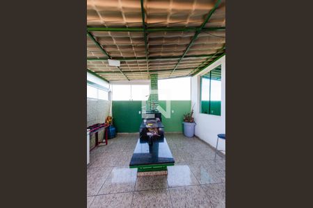 Casa à venda com 462m², 5 quartos e 2 vagasÁrea de churrasqueira