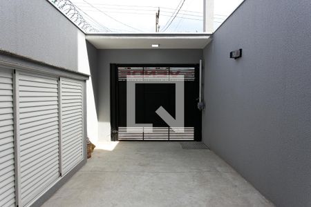 Apartamento à venda com 34m², 2 quartos e 1 vagaÁrea comum - Entrada do Estacionamento