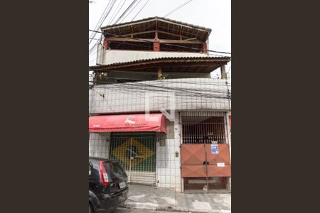 Casa à venda com 410m², 5 quartos e 2 vagasFachada
