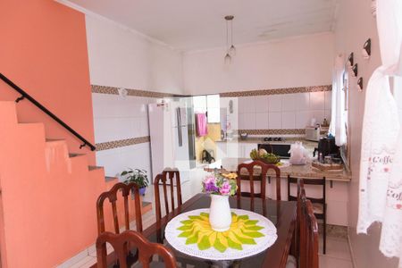 Casa à venda com 410m², 5 quartos e 2 vagasSala de Jantar