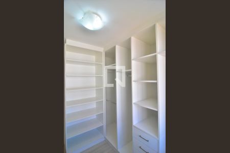 Apartamento para alugar com 62m², 3 quartos e 1 vagaCloset