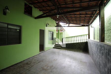 Casa para alugar com 250m², 3 quartos e 8 vagasVaranda