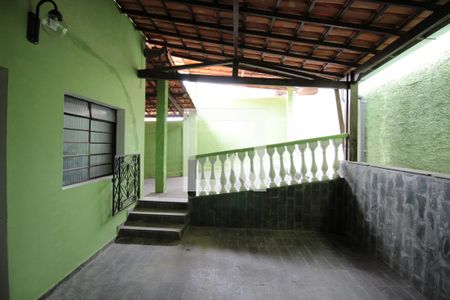 Casa para alugar com 250m², 3 quartos e 8 vagasVaranda