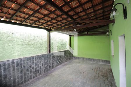 Casa para alugar com 250m², 3 quartos e 8 vagasVaranda