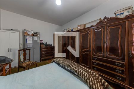 Casa à venda com 282m², 3 quartos e 6 vagas Casa à venda com 282m², 3 quartos e 6 vagasQuarto 2