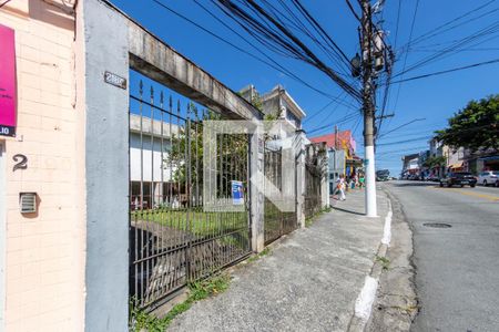 Casa à venda com 282m², 3 quartos e 6 vagas Casa à venda com 282m², 3 quartos e 6 vagasFachada