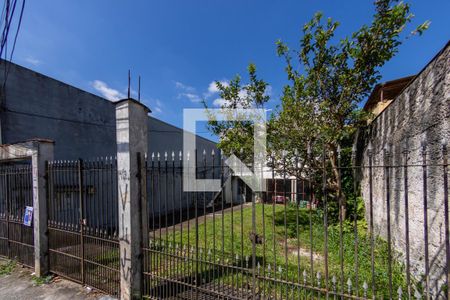Casa à venda com 282m², 3 quartos e 6 vagas Casa à venda com 282m², 3 quartos e 6 vagasFachada