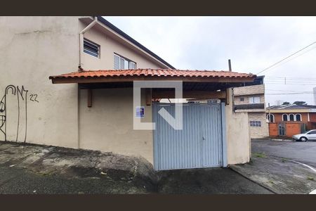 Casa à venda com 160m², 3 quartos e 3 vagas Casa à venda com 160m², 3 quartos e 3 vagasFachada