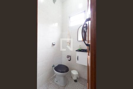 Casa à venda com 160m², 3 quartos e 3 vagas Casa à venda com 160m², 3 quartos e 3 vagasLavabo