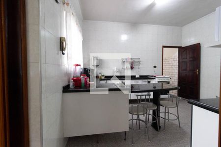 Casa à venda com 160m², 3 quartos e 3 vagas Casa à venda com 160m², 3 quartos e 3 vagasCozinha