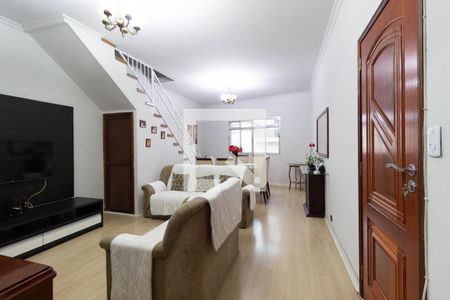 Casa à venda com 160m², 3 quartos e 3 vagas Casa à venda com 160m², 3 quartos e 3 vagasSala