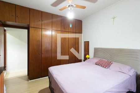 Casa à venda com 160m², 3 quartos e 3 vagas Casa à venda com 160m², 3 quartos e 3 vagasSuíte