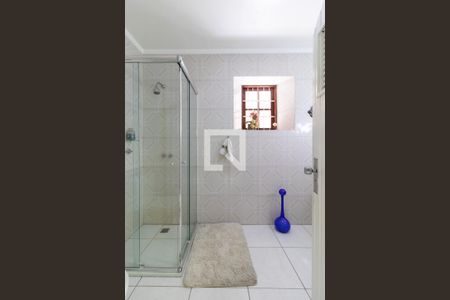 Casa à venda com 380m², 5 quartos e 3 vagasBanheiro 2