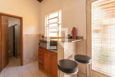 Casa à venda com 380m², 5 quartos e 3 vagasÁrea de Serviço