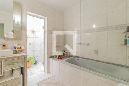 Casa à venda com 380m², 5 quartos e 3 vagasBanheiro 3