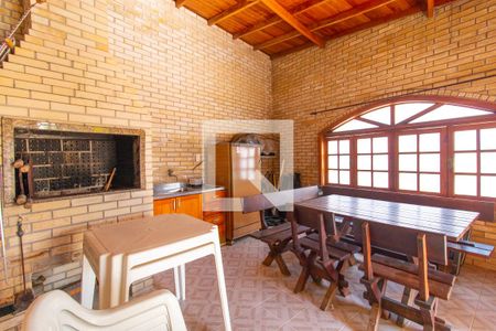 Casa à venda com 380m², 5 quartos e 3 vagasChurrasqueira