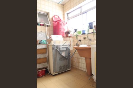 Apartamento à venda com 124m², 3 quartos e 1 vagaÁrea de Serviço