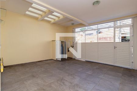 Casa à venda com 120m², 3 quartos e 2 vagas Casa à venda com 120m², 3 quartos e 2 vagasGaragem